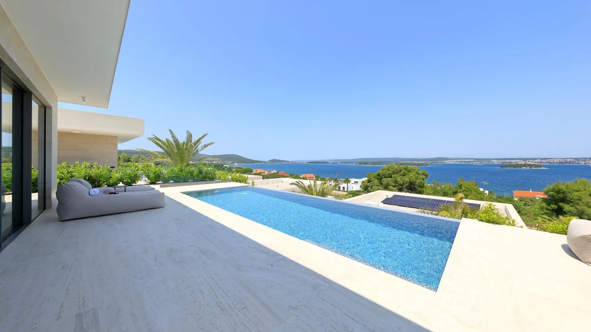 Cloud 9 D7 Vila Tkon Villa