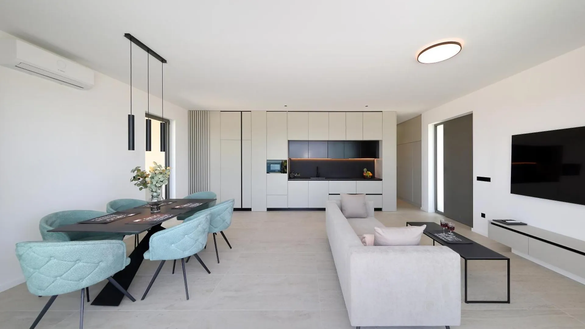 Cloud 9 D7 Vila Tkon Villa